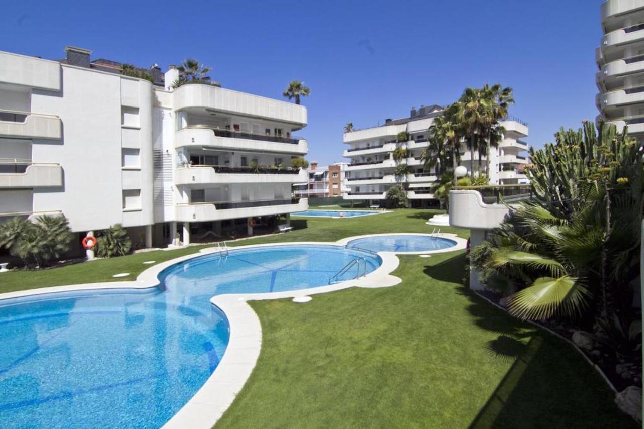 Sitges Pool & Sea Terrace Luxury, Comfort, Unbeatable Location Bagian luar foto